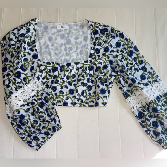 Cropped Floral Blouse - Picture 1 of 3